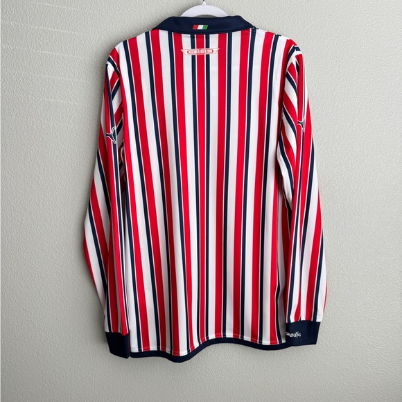 Chivas 2018 Club World cup home longsleeve jersey - Picture 2 of 4